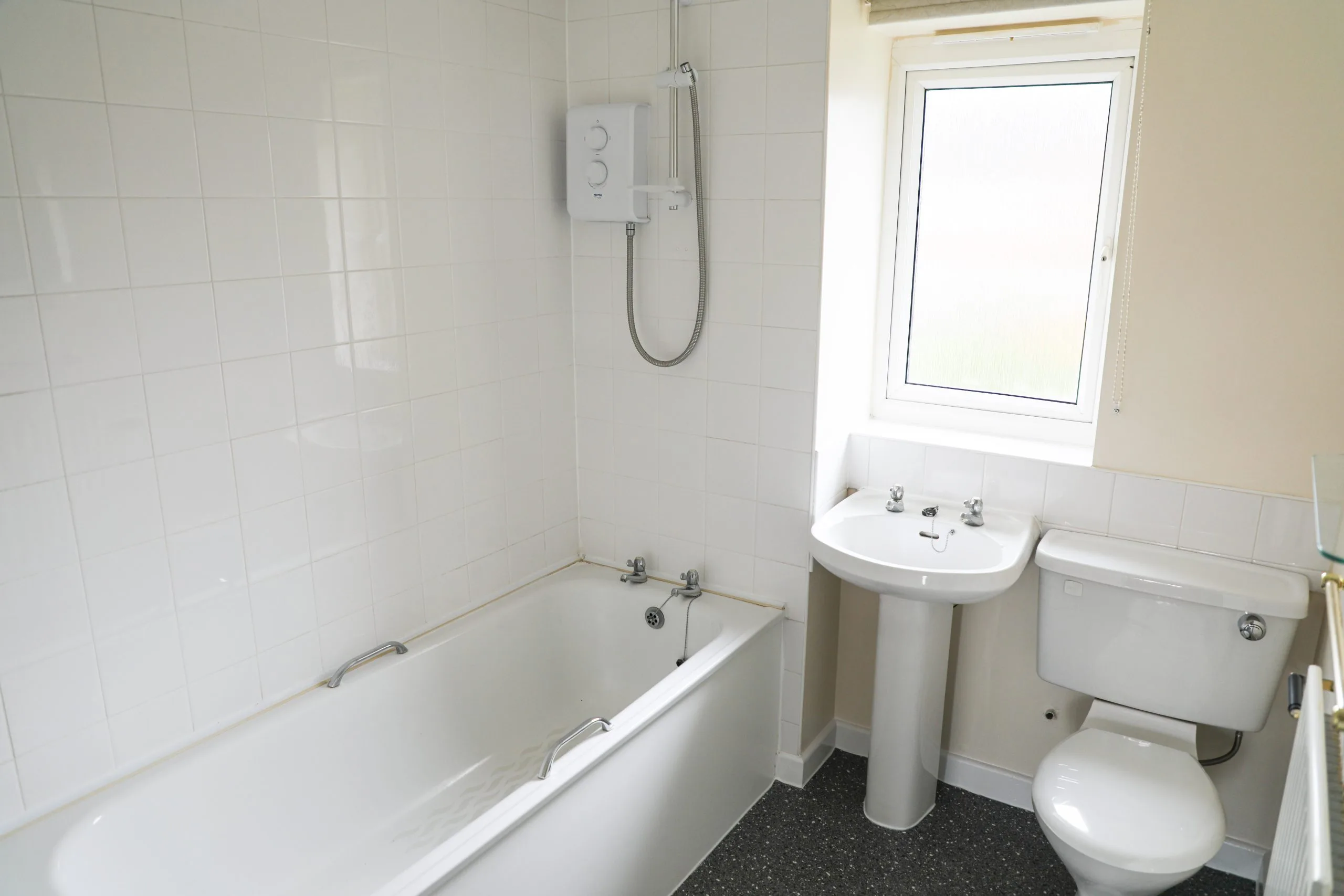 Riverside Housing – RAF Cosford – Bathrooms