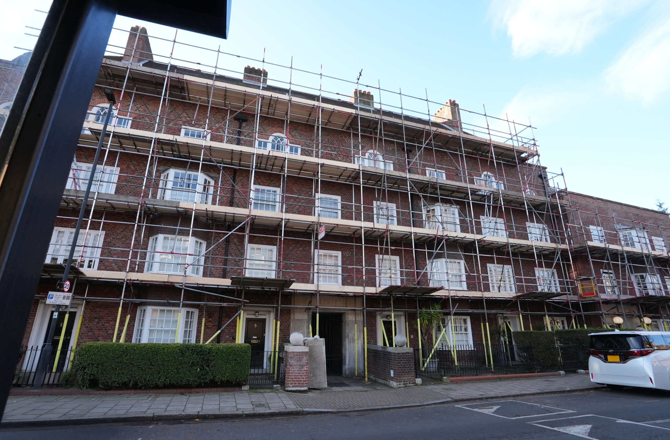Newquay House Major Refurbishment for L&Q